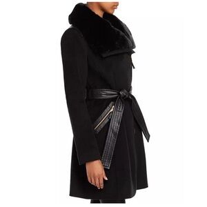 Via Spiga Coat Size 10 Black Wool Faux Fur Collar Leather Asymmetric Zip
